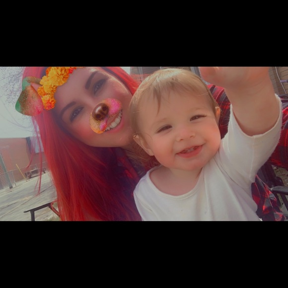 Meet your Posher, Joanna - Picture 2 of 3